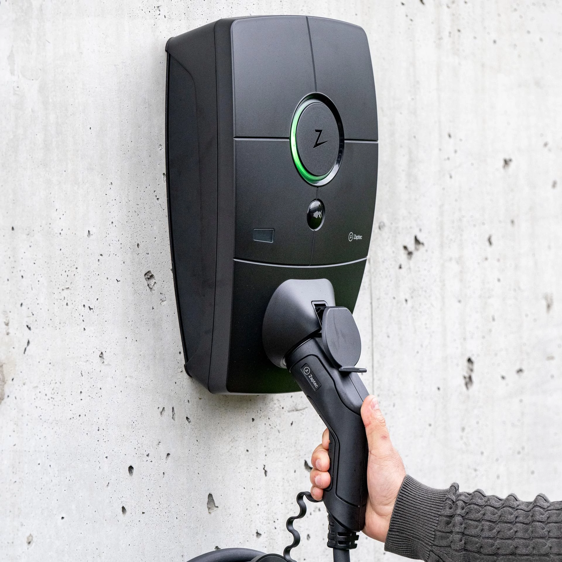 Zaptec Pro töltő - MID mérővel